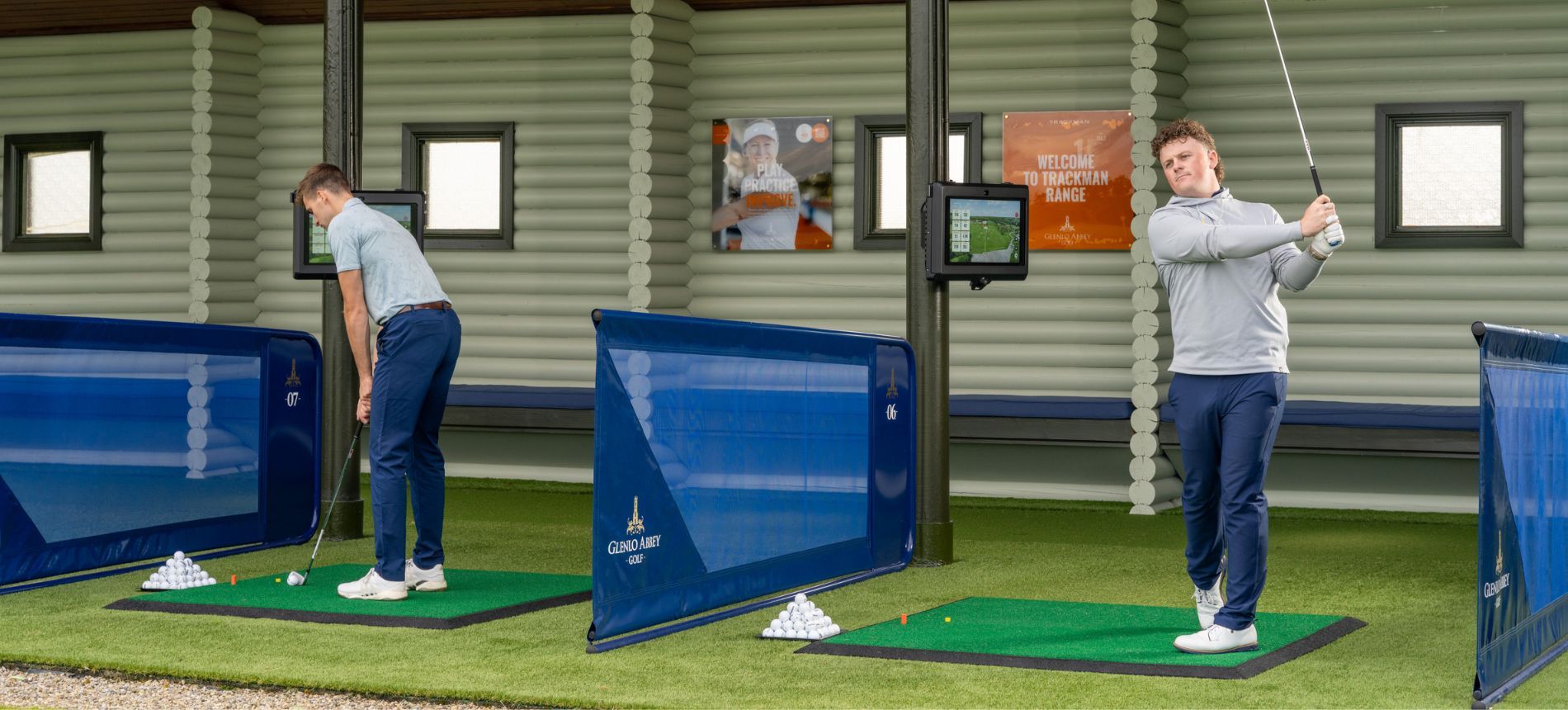 Trackman 2 Golfers Banner