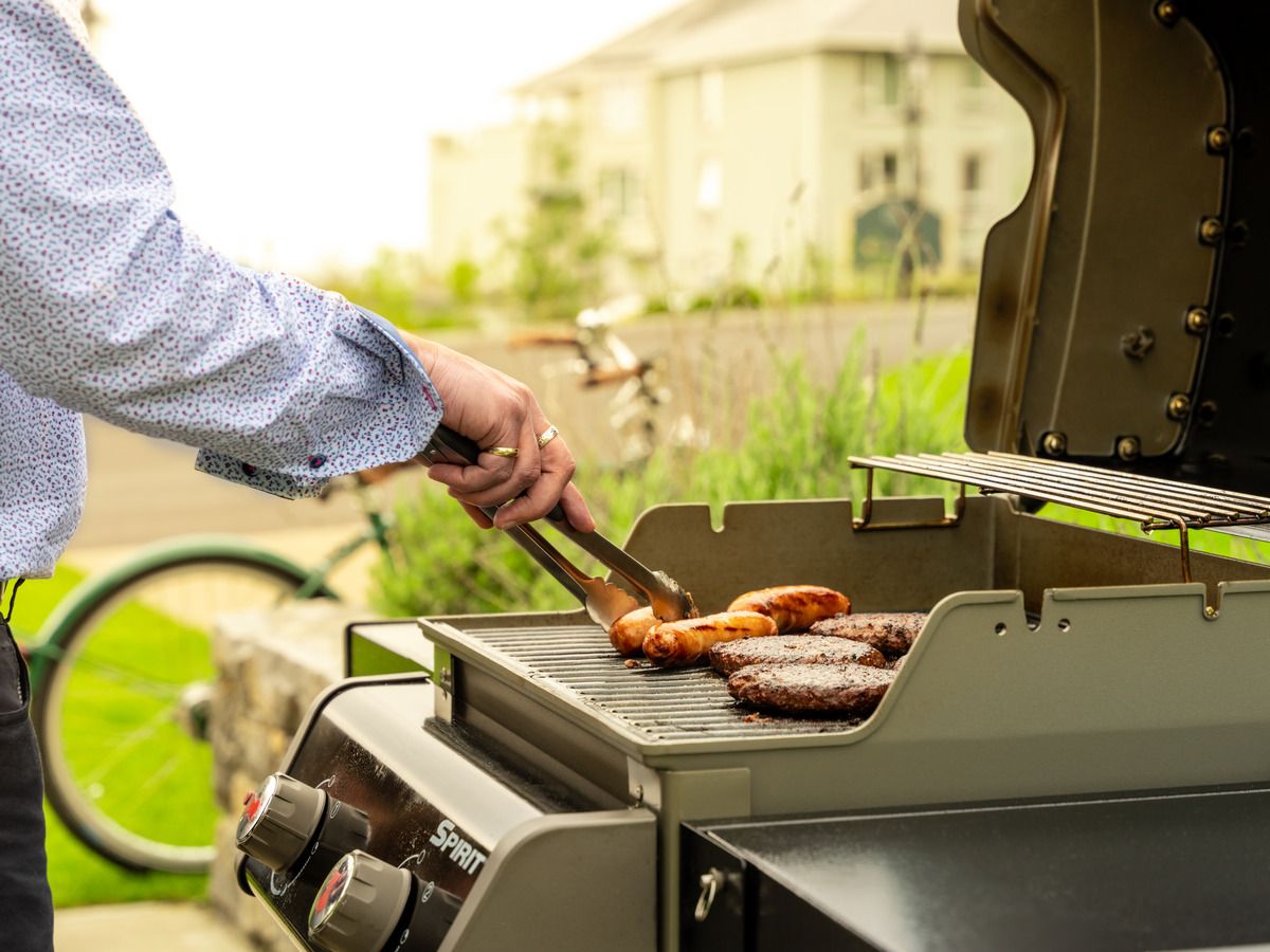 External Meat on the grill, BBQ The Lodges