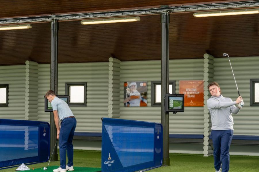 Trackman - 2 Golfers - Tab Gallery