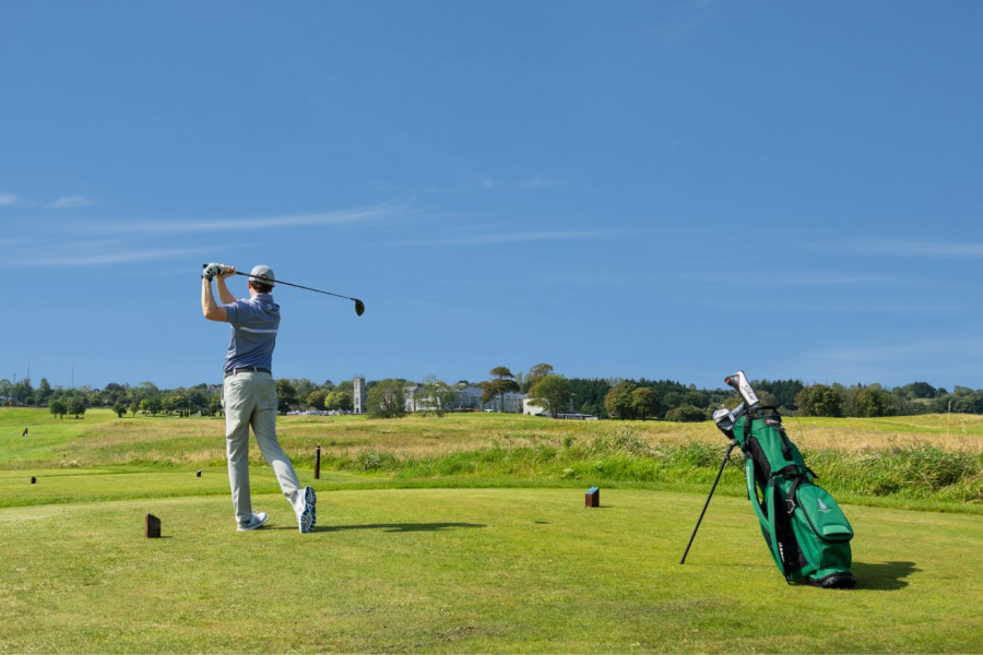 Golfer   blue shirt   banner www.glenloabbeyhotel.ie