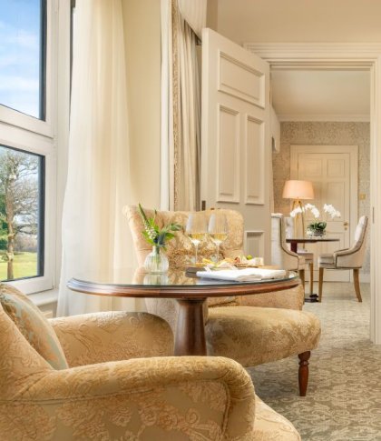 X www.glenloabbeyhotel.ie